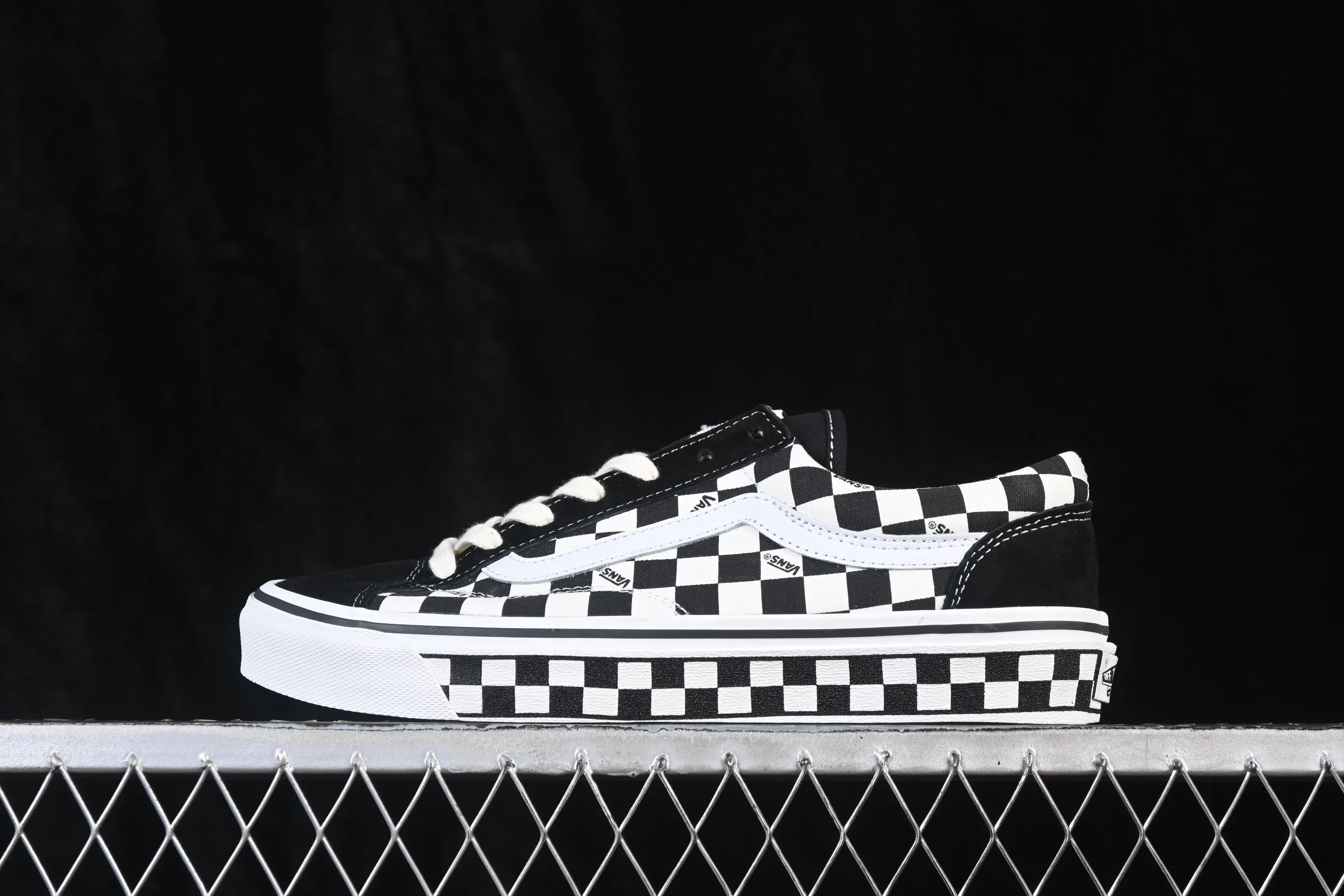 All categories Vans Vans series Vans Low Vans low-top Vans Style 36 Vans checkerboard anti-slip casual skate shoes VN0A3DZ3C2Y